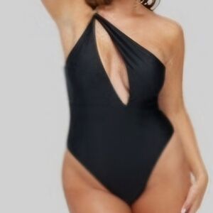 New Women's one piece bathing suit with tags!